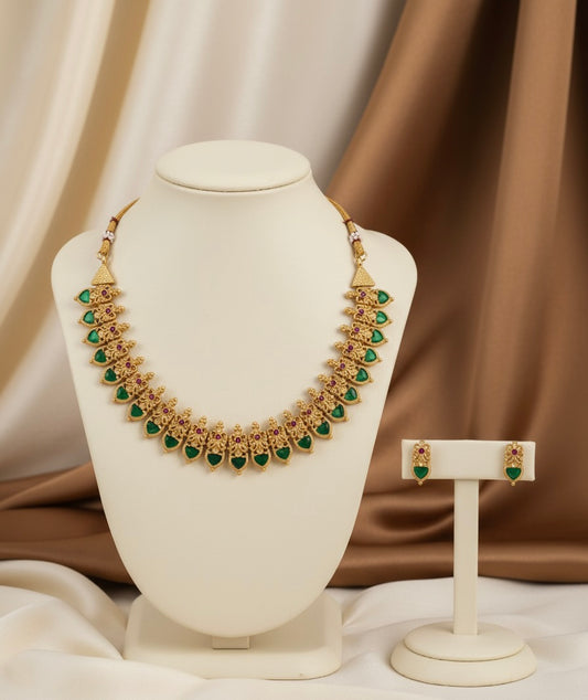 AUR026 - Kerala Traditional Jewelry Set with Earrings