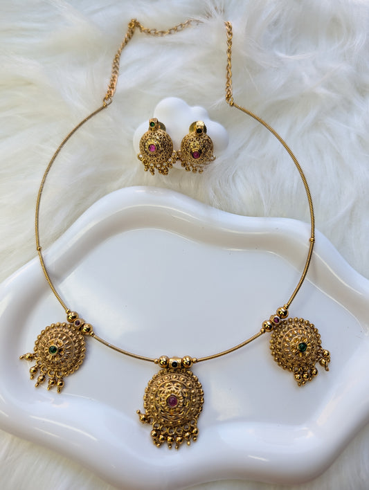 AUR043- Traditional Jewelry Set - Necklace and Earring