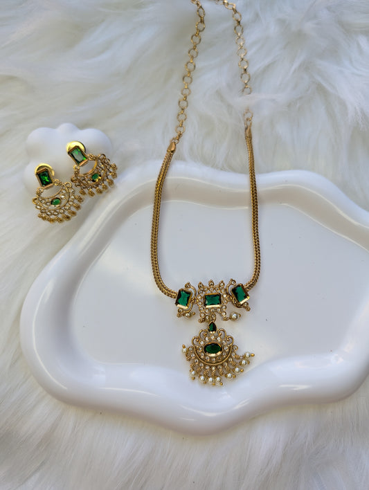 AUR045-  Jewelry Set - Necklace and Earring