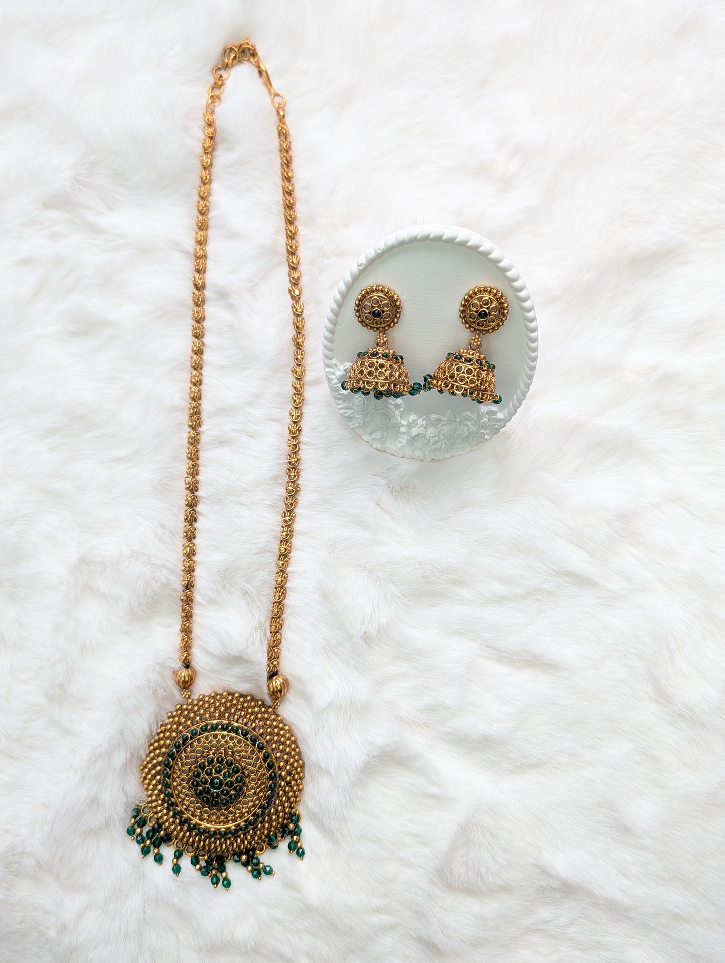 AUR093- Traditional Necklace and Earring
