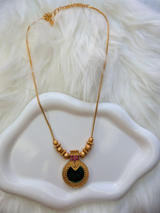 AUR052- Simple Traditional Necklace
