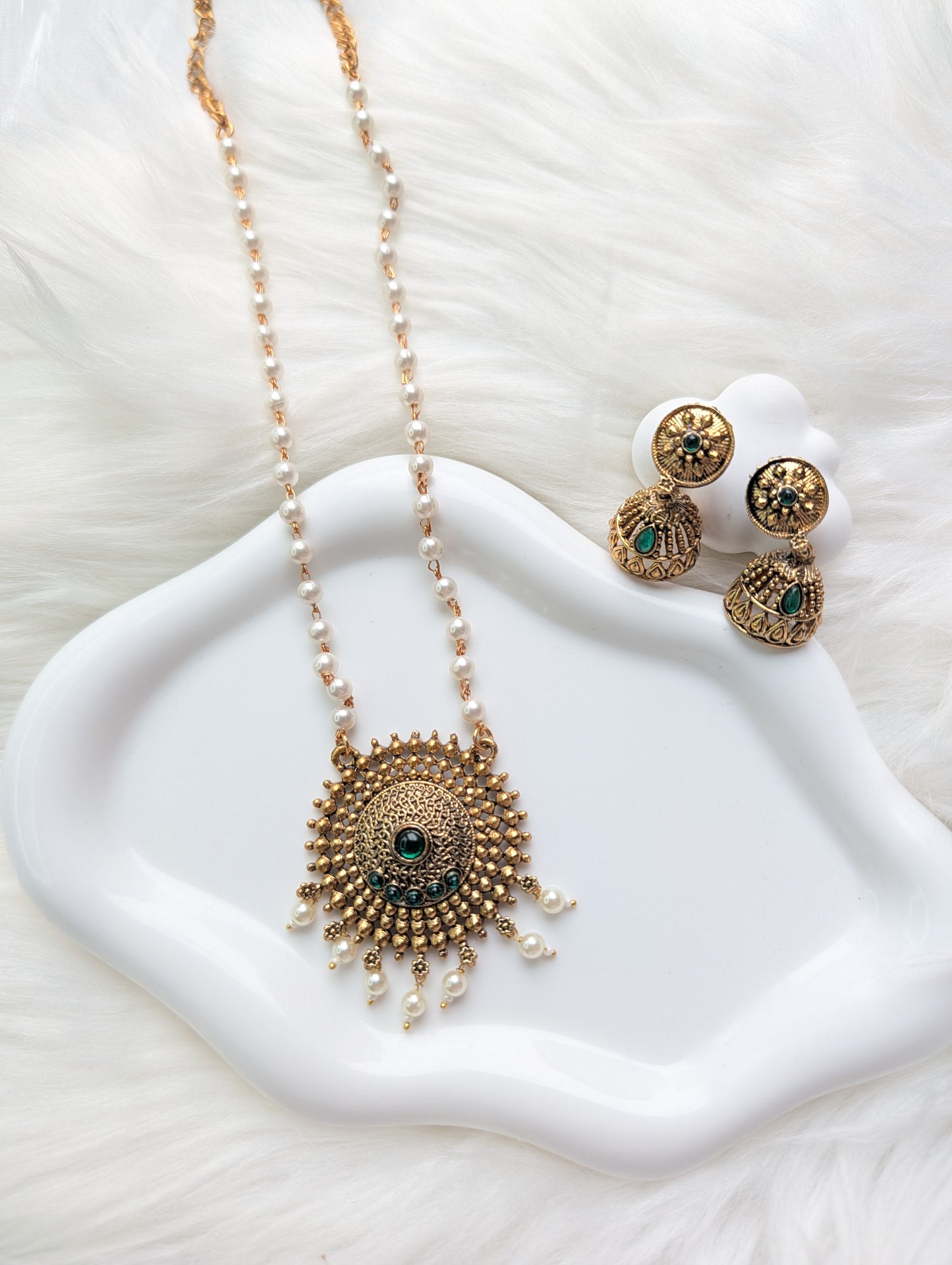 AUR0208- Semi long Traditional Necklace and Earrings