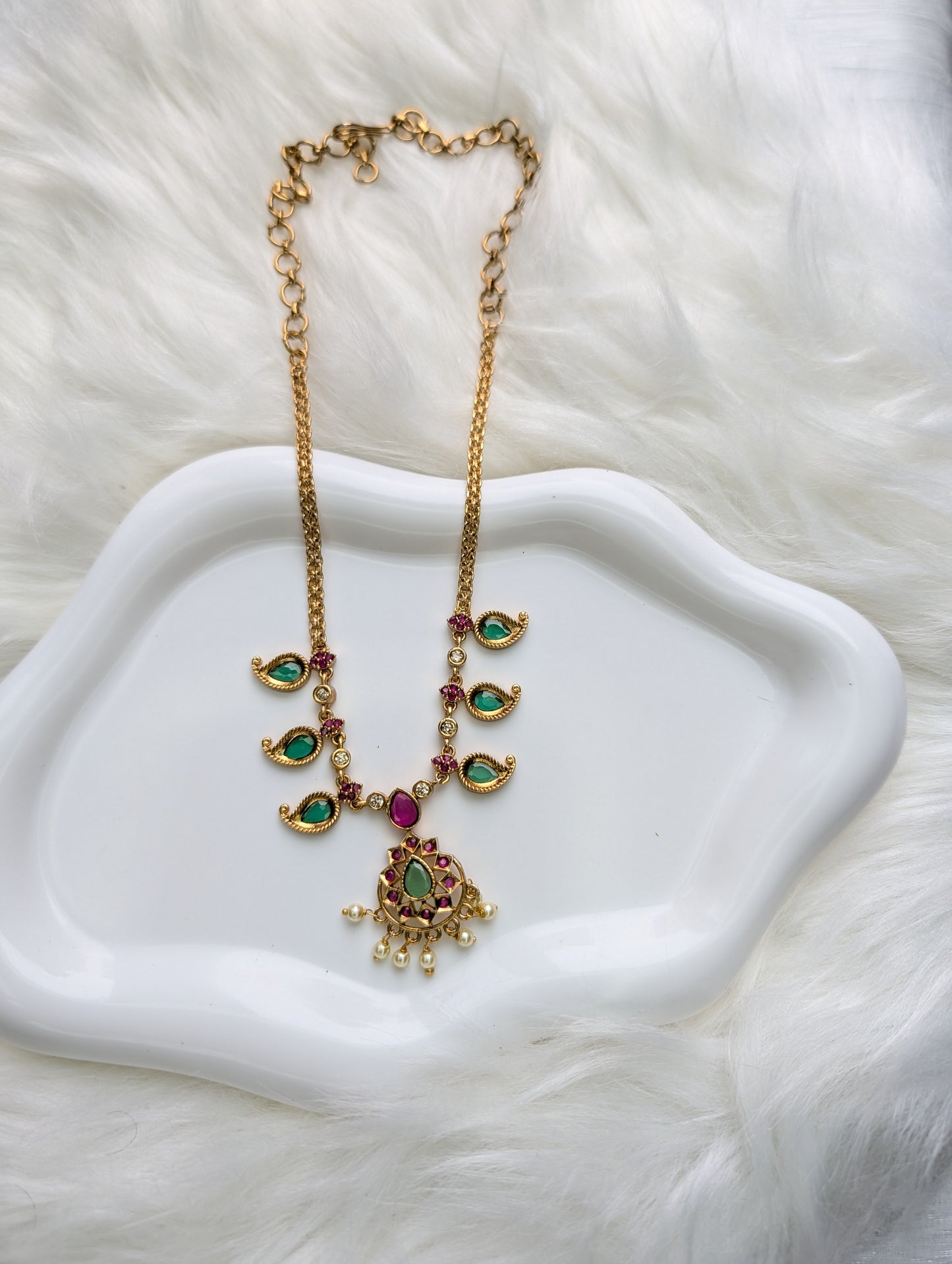 AUR077- Traditional Necklace