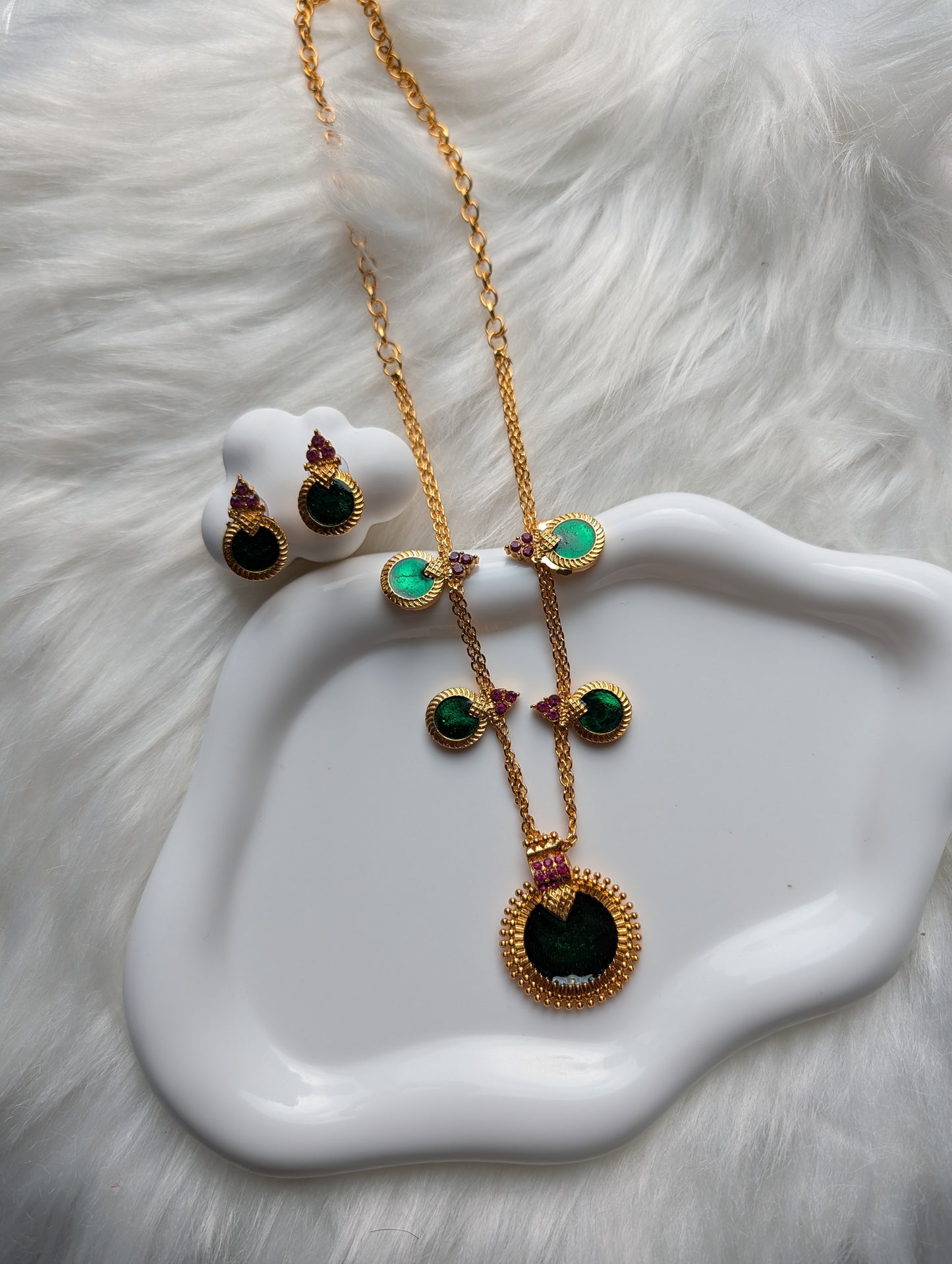 AUR083 - Traditional Simple Necklace and Earring