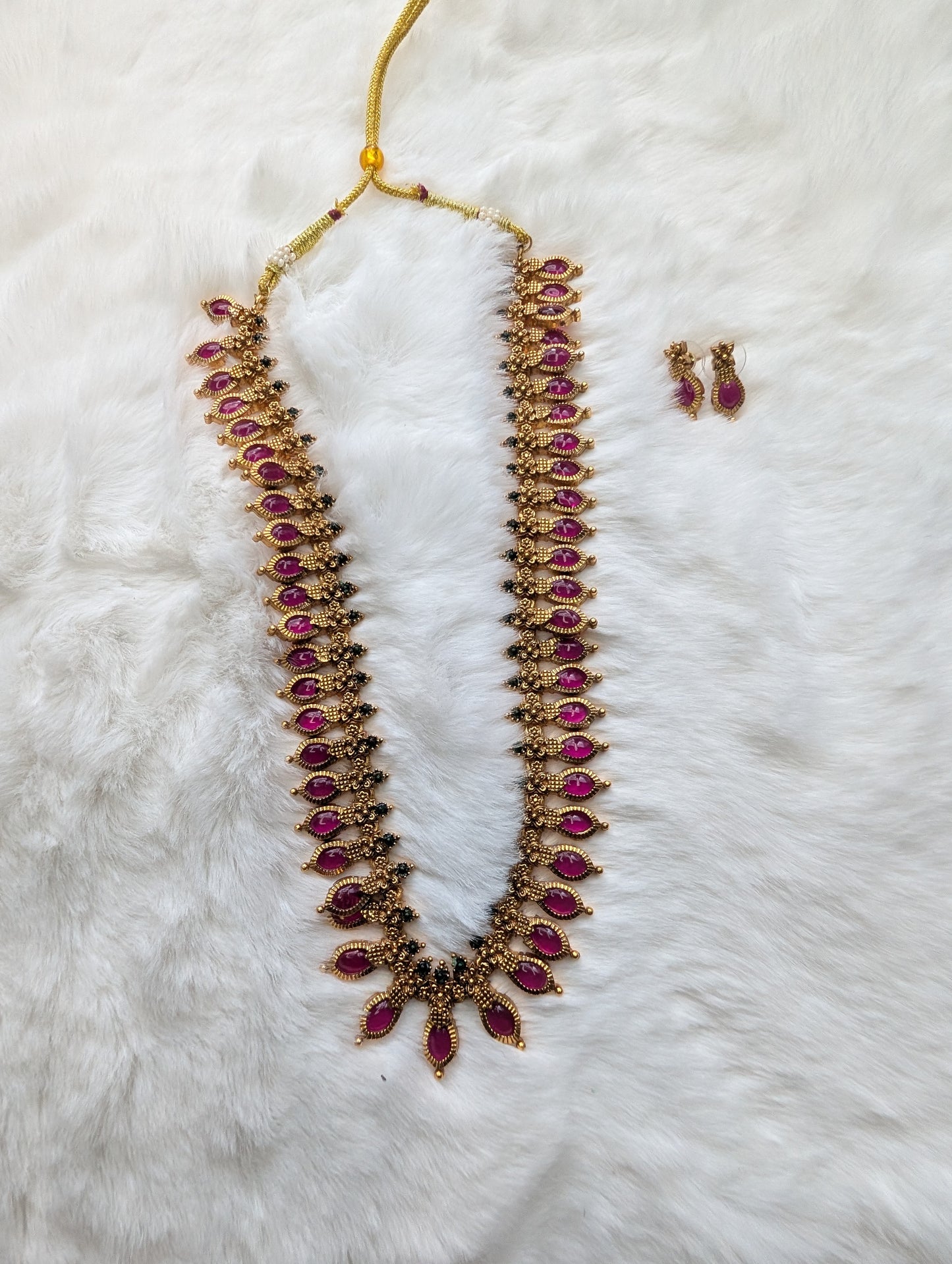 AUR087- Long Traditional Necklace and Earring