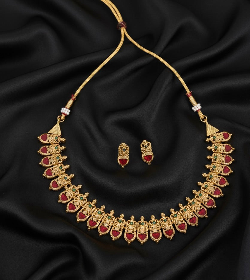 AUR026 - Kerala Traditional Jewelry Set with Earrings