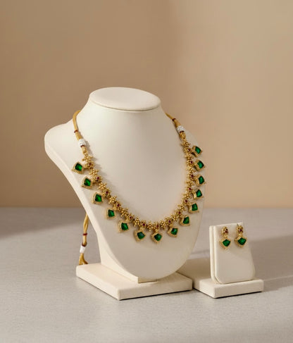 AUR024 - Kerala Traditional Palakka Set Jewelry - Necklace and Earring Set