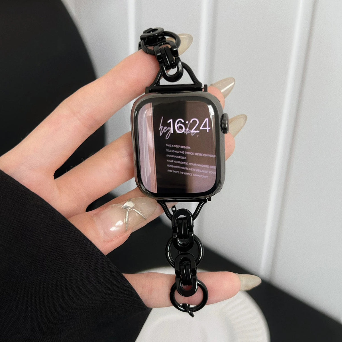 Women Wristband for IWatch Series 8 7 6 5 4 Chain Matel Strap for Apple Watch Band 44mm 40mm 41mm 45mm