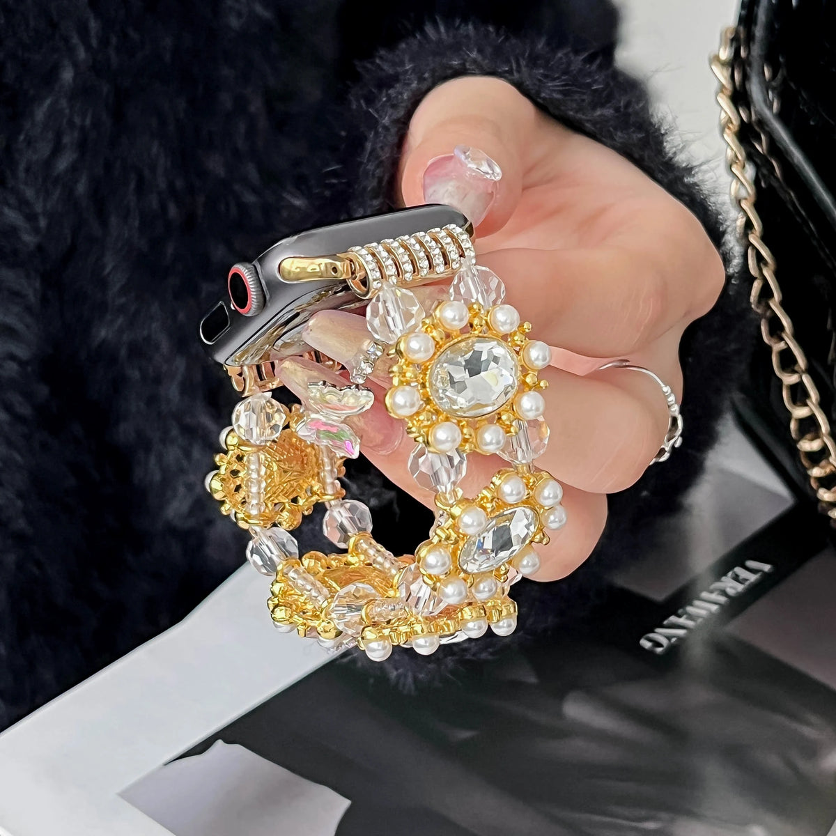 Charms Pearl Glitter Diamond Wrist Bracelet Watch Band for Apple Watch 10 Strap for IWatch Smart Watch 38 42 44 45 mm Watchbands