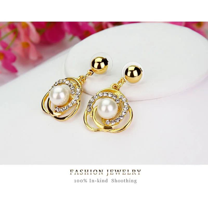 Saturn Halo Alloy Pearl Necklace Set