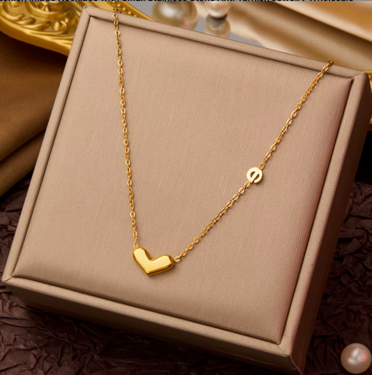 AUR011 - Hearts- E Necklace