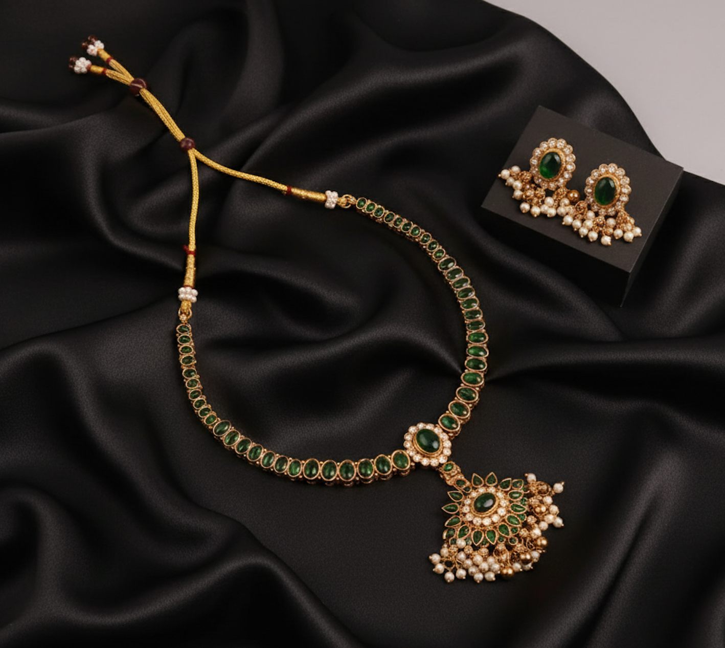 AUR042-Green Stone Traditional Necklace and Earring