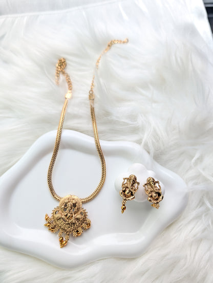 AUR231-    Ganapathi Necklace and Earrings Set