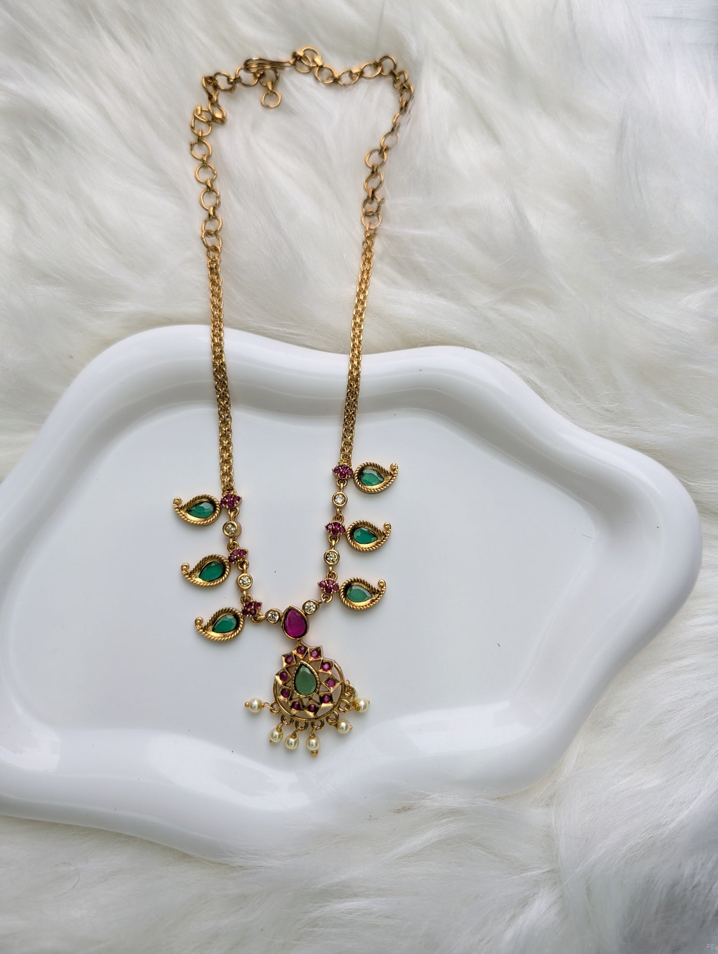 AUR069- Traditional Necklace