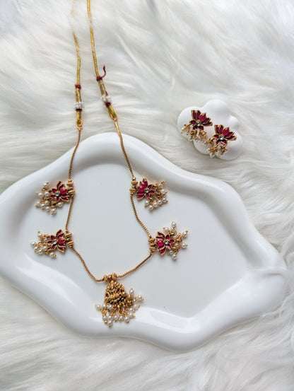 AUR0211- Lotus Traditional Necklace and Earrings