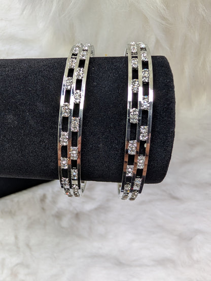 AUR108- Silver Stone Bangle
