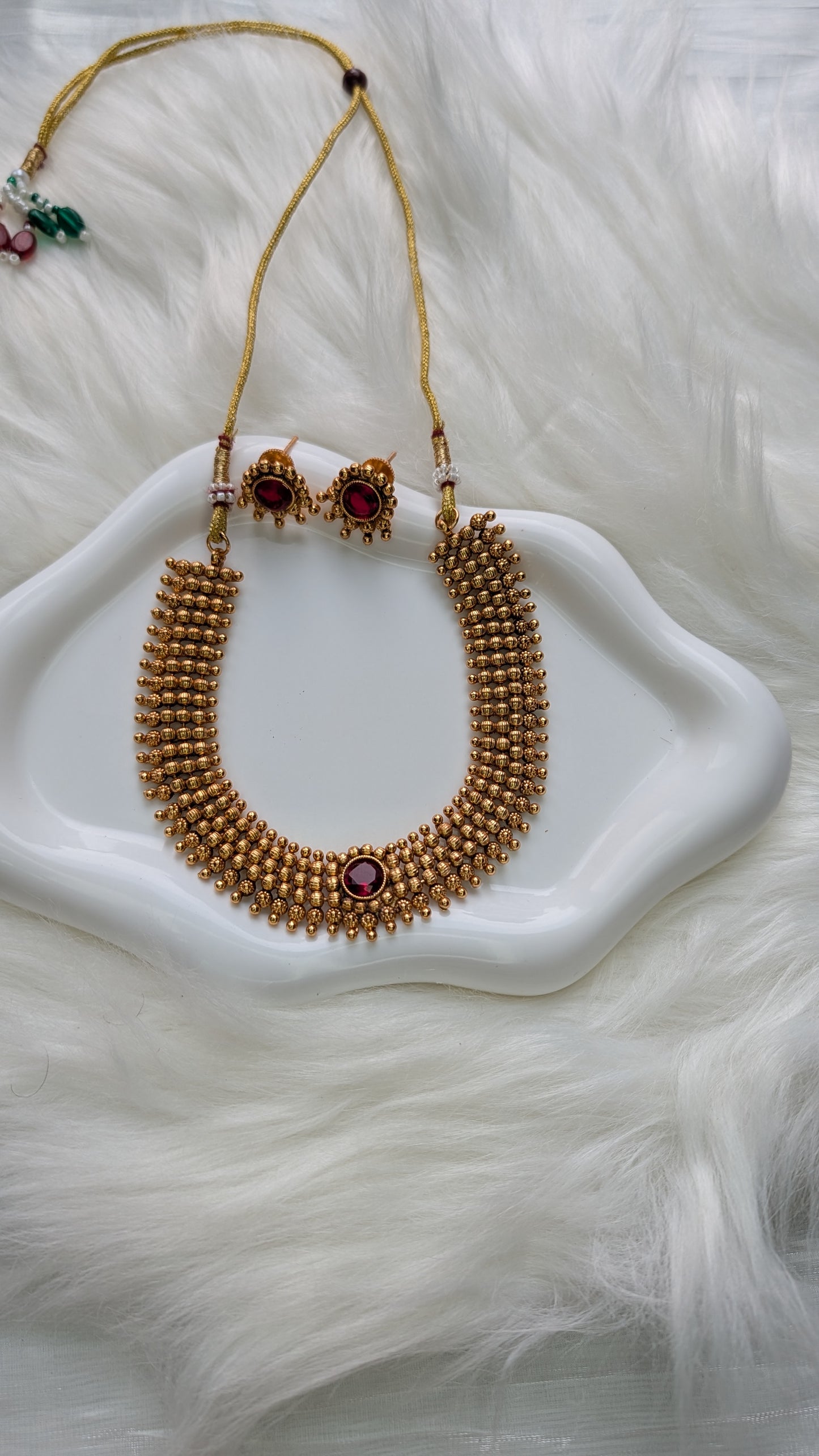 AUR078- Traditional Necklace and Earring
