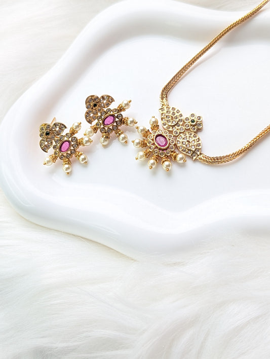 AUR230-   Necklace and Earrings Set