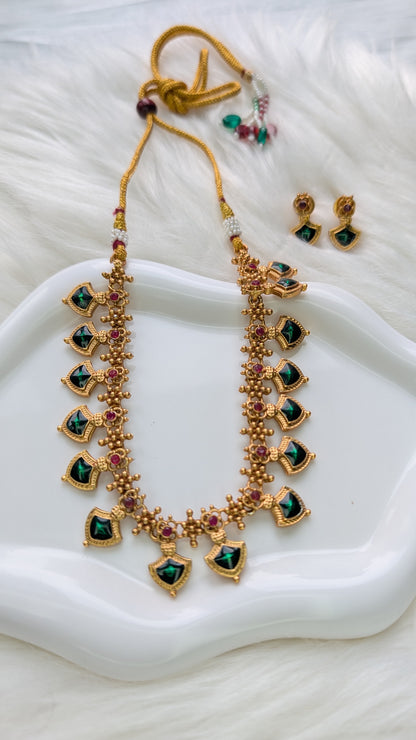 AUR081- Palakka Traditional Necklace and Earring