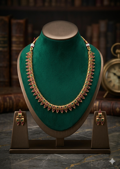 AUR287- Necklace and Earrings Set