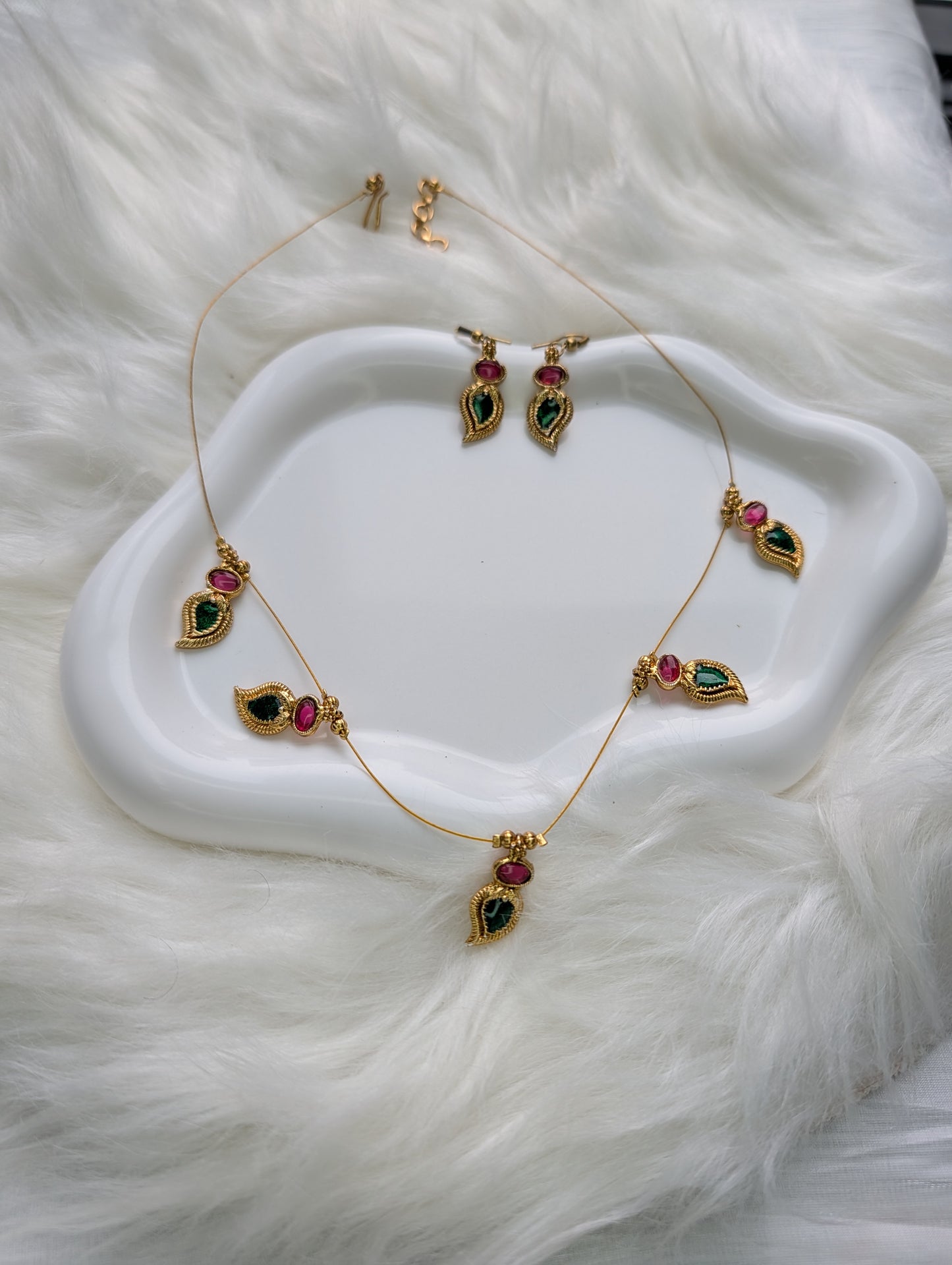 AUR067-Maanga Invisible Chain Necklace