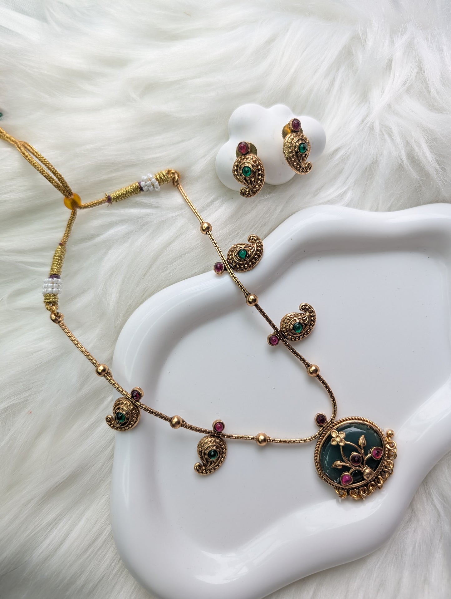 AUR0203- Green Necklace and Earring