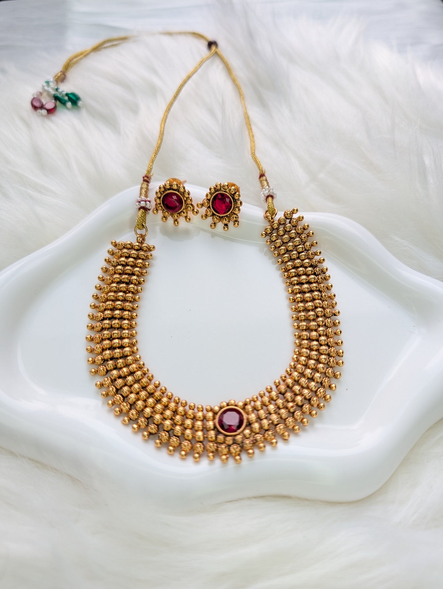 AUR078- Traditional Necklace and Earring