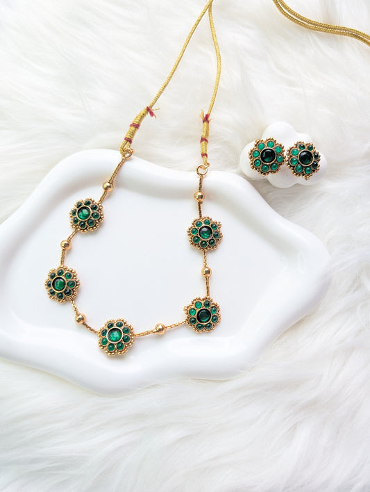 AUR233-   Necklace and Earrings Set