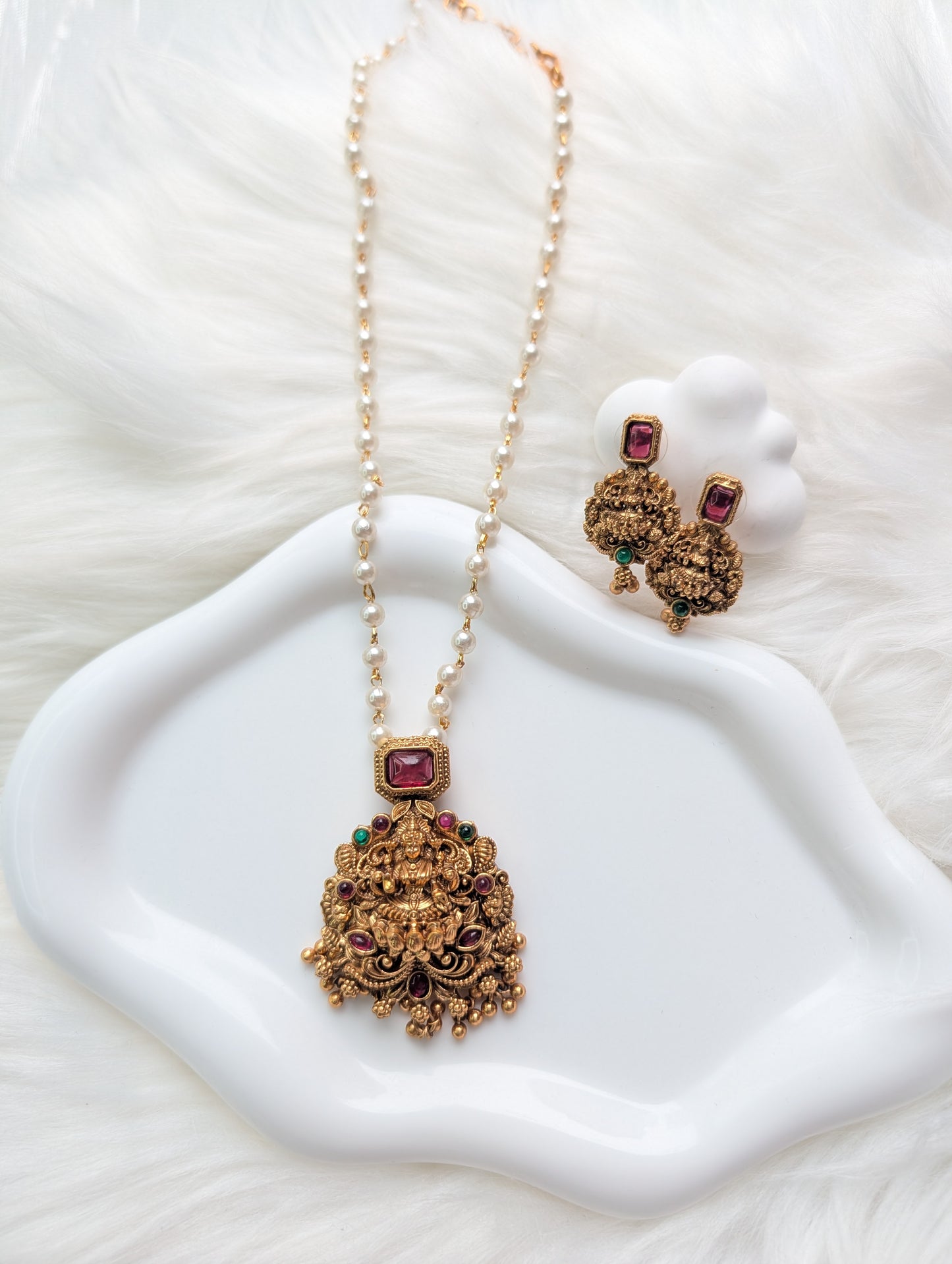 AUR0210- Semi long Traditional Necklace and Earrings