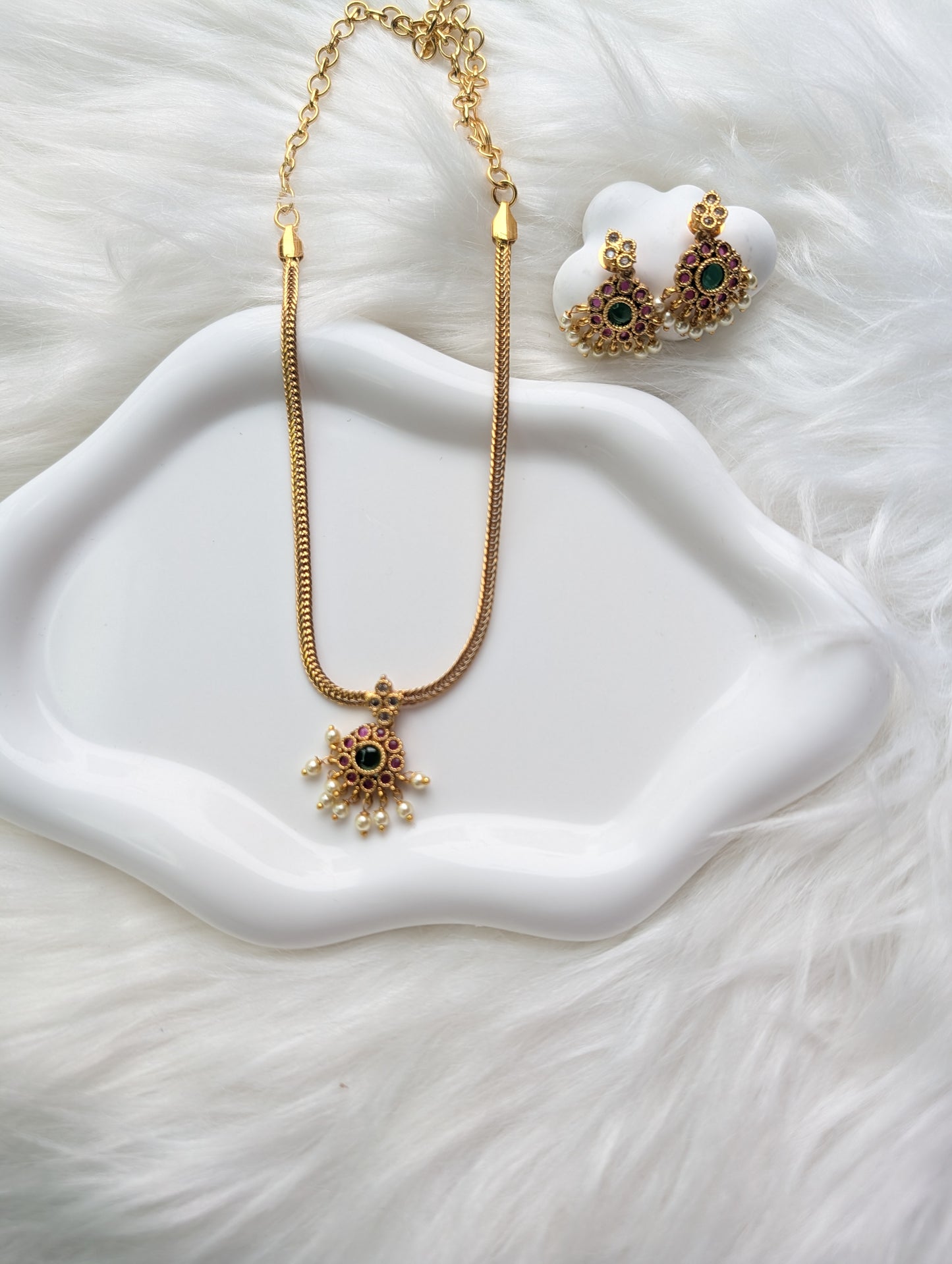 AUR220-  Necklace and Earrings