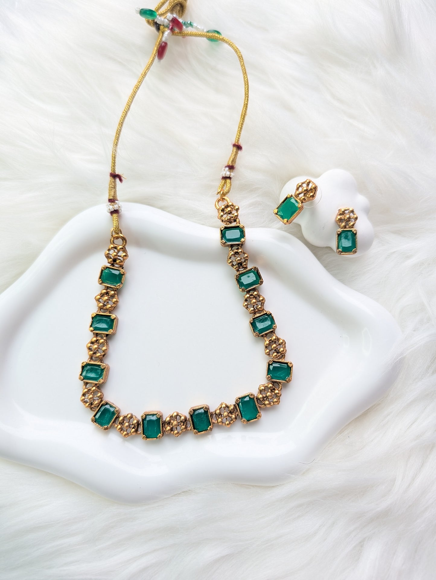 AUR234-   Necklace and Earrings Set