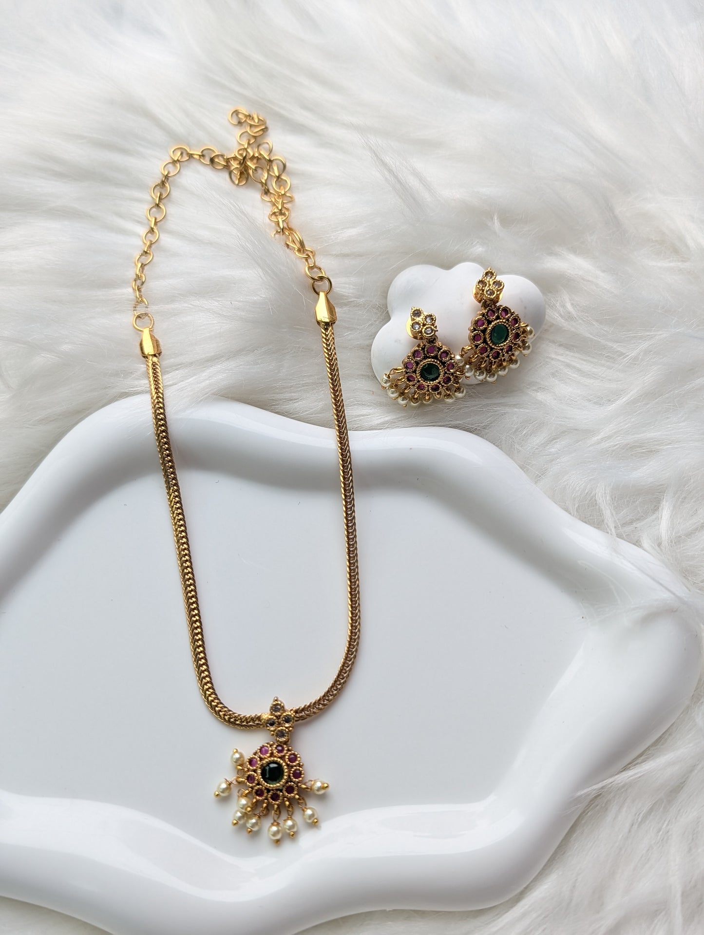 AUR220-  Necklace and Earrings