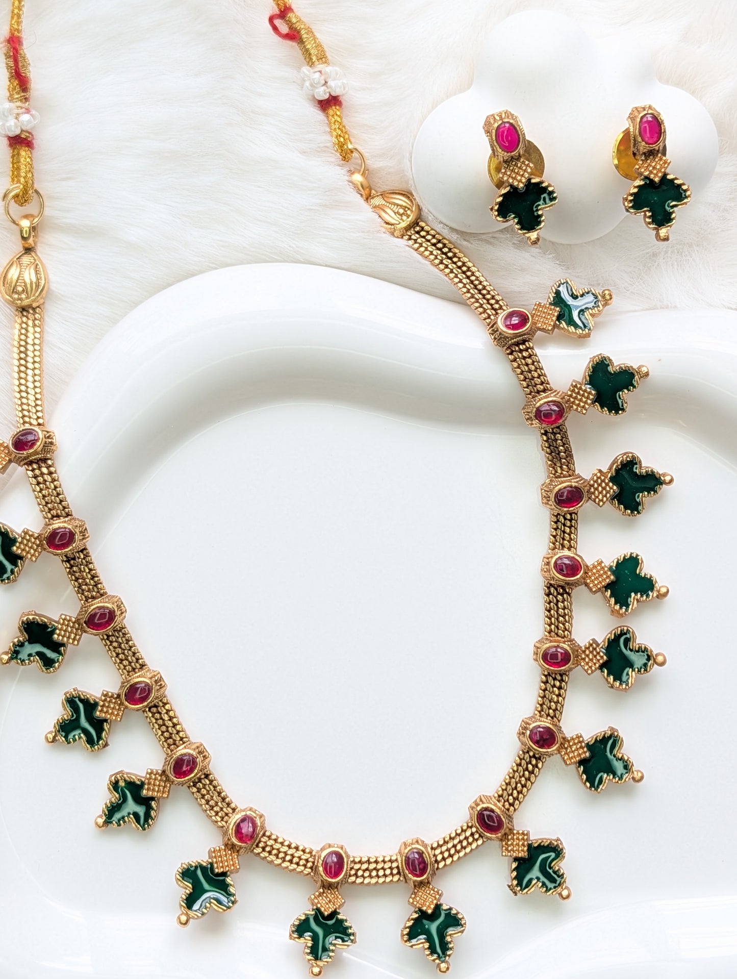AUR099-  Necklace and Earring