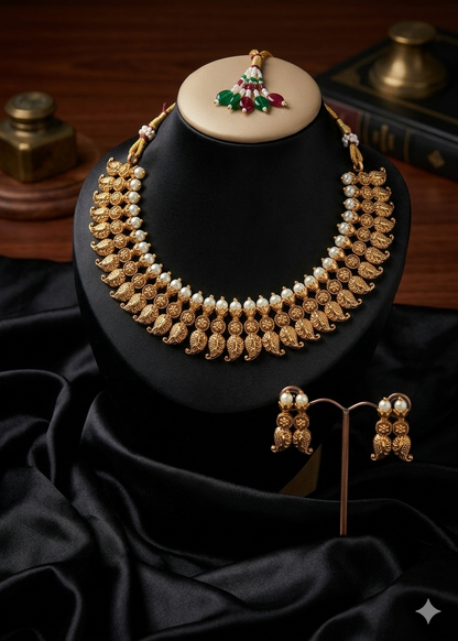 AUR281-  Traditional Necklace and Earrings Set