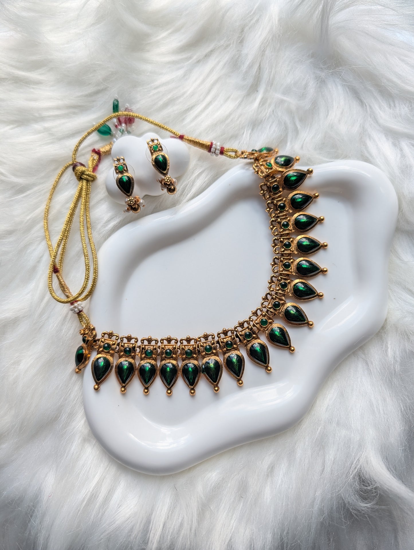 AUR086- Traditional  Necklace and Earring