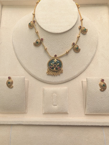 AUR0203- Green Necklace and Earring