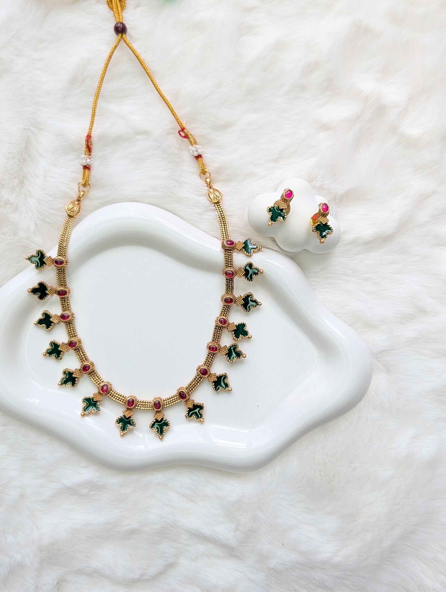 AUR099-  Necklace and Earring