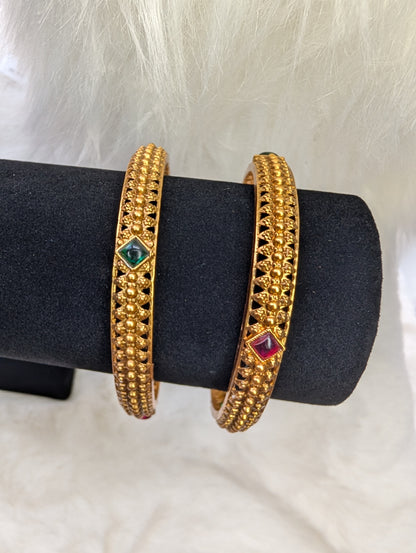 AUR111- Ruby Green Stone Bangle