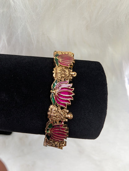 AUR105- Lotus Temple Traditional Bangle
