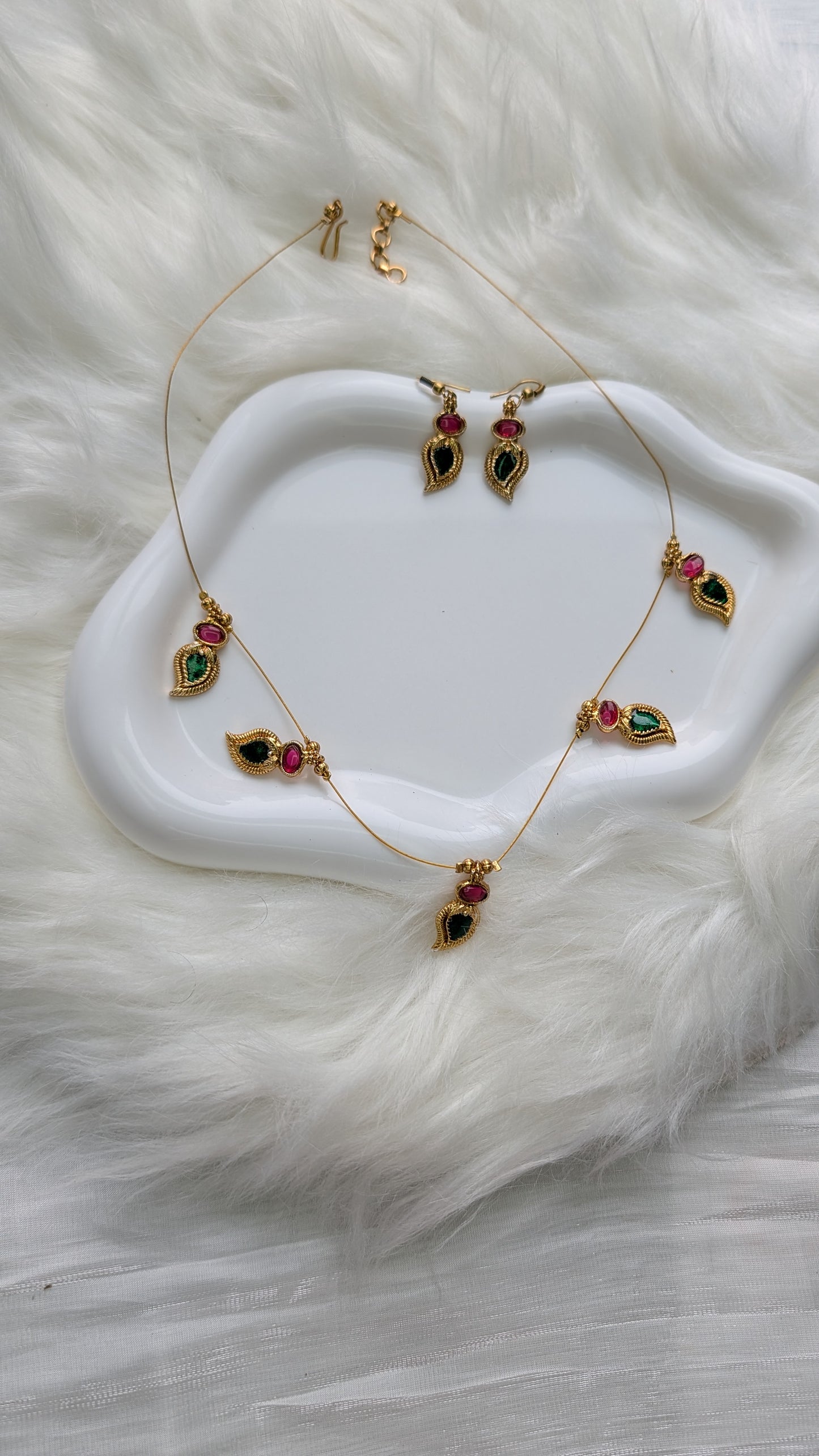 AUR067-Maanga Invisible Chain Necklace