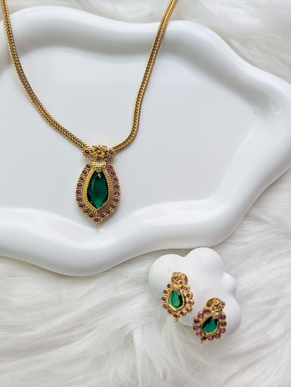 AUR228-  Stone Necklace and Earrings Set