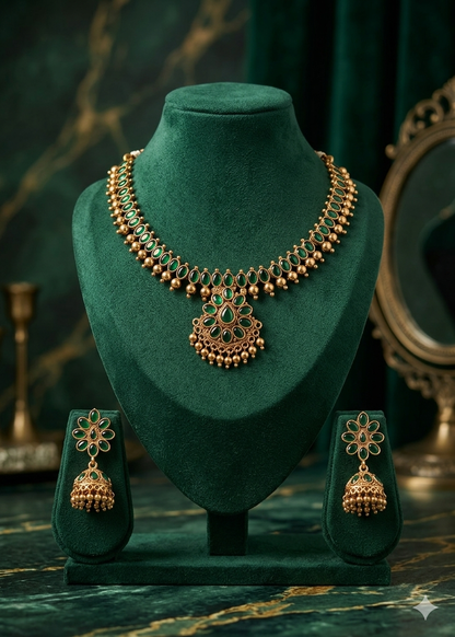 AUR288- Necklace and Earrings Set