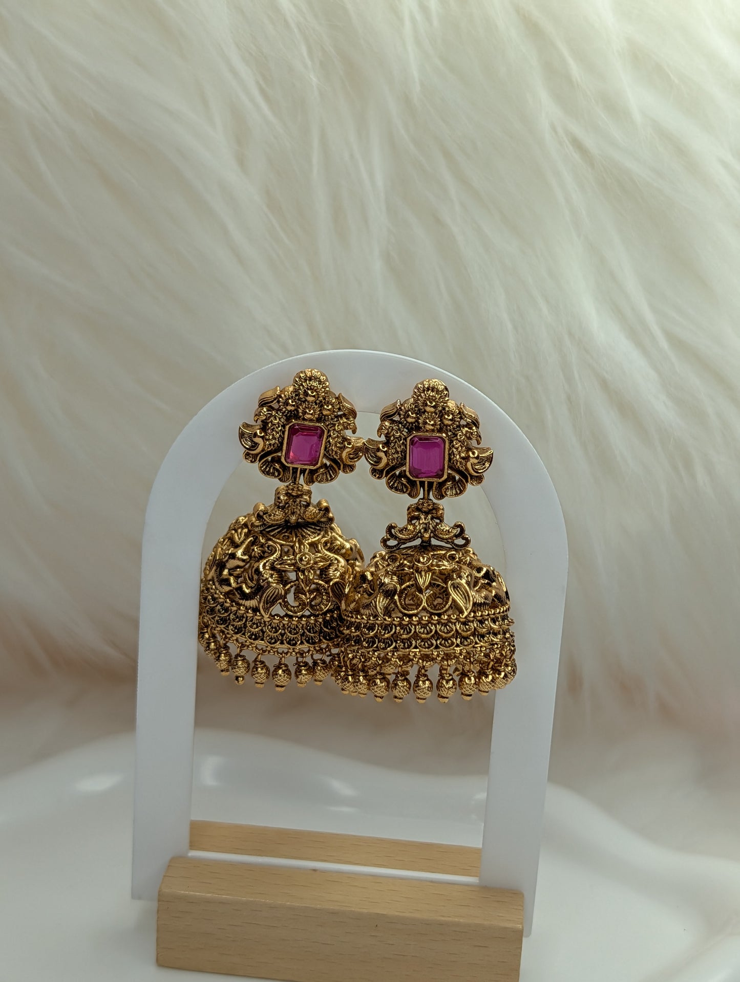 AUR119-Traditional Heavy Jhumka
