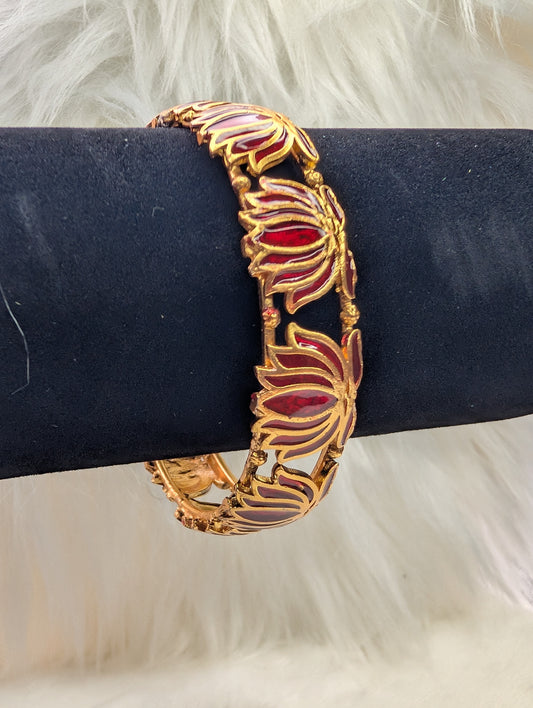AUR105- Lotus Traditional Bangle