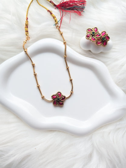 AUR0206-Single Flower Traditional Necklace and Earrings